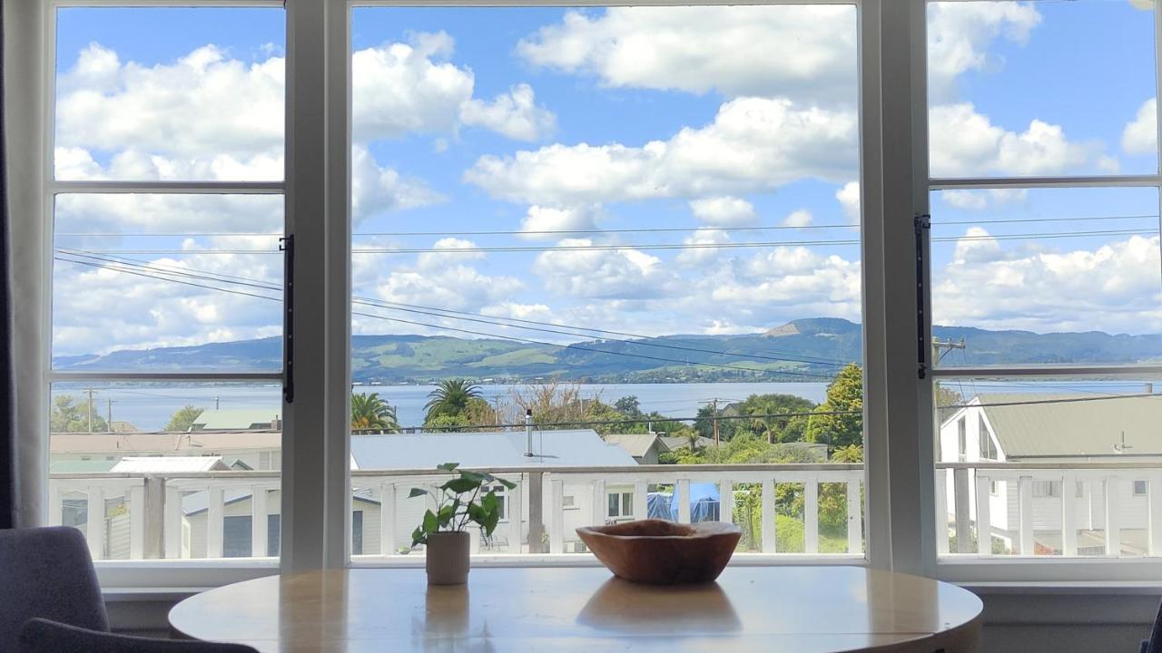 Lake, Mountain View Cottage Rotorua Bagian luar foto