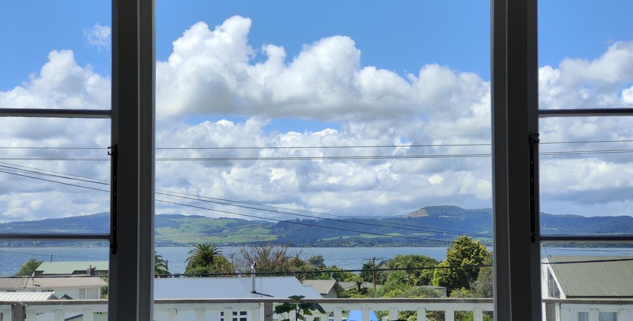 Lake, Mountain View Cottage Rotorua Bagian luar foto